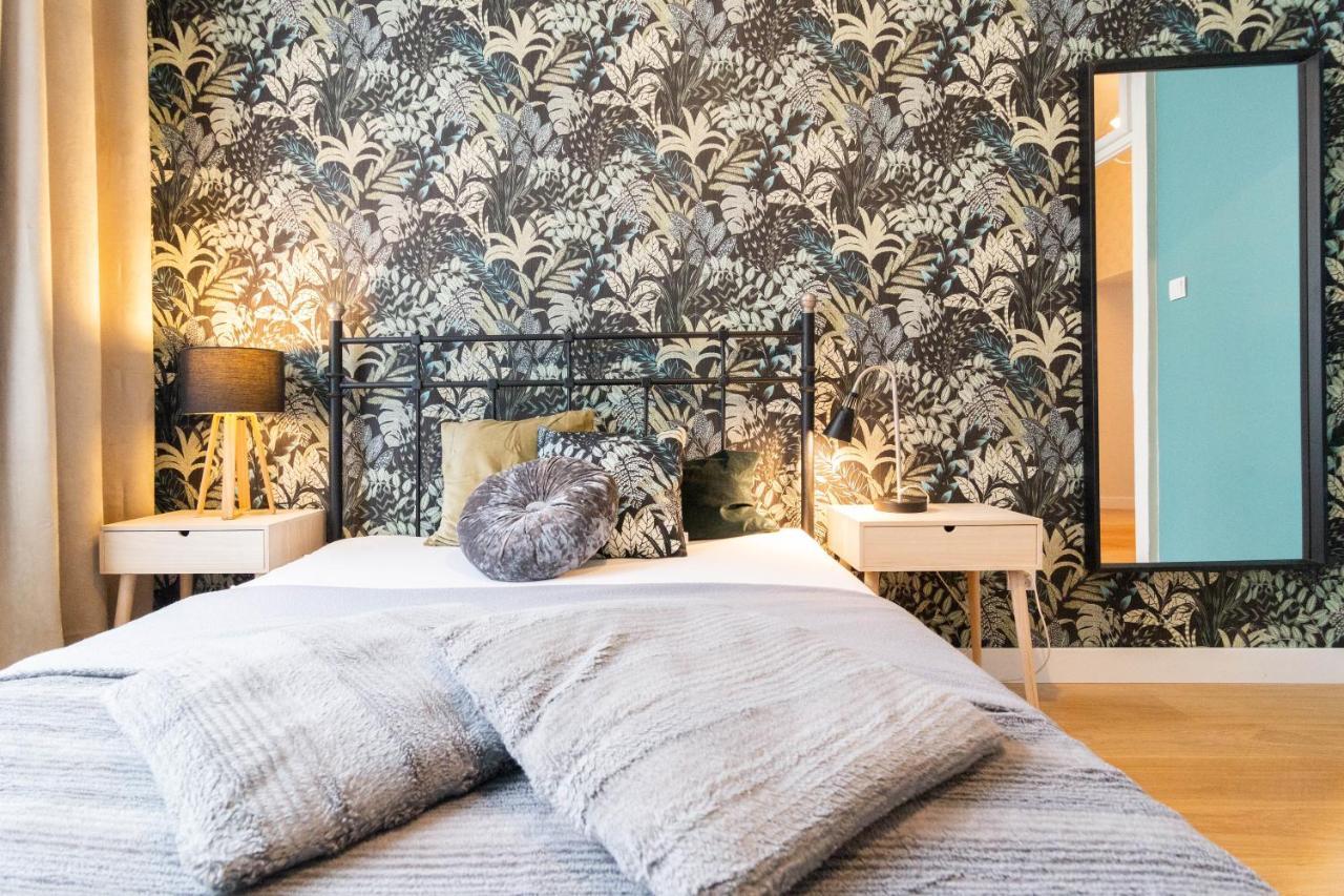 Glamorous And Brand New 2 Bedroom คราคูฟ ภายนอก รูปภาพ