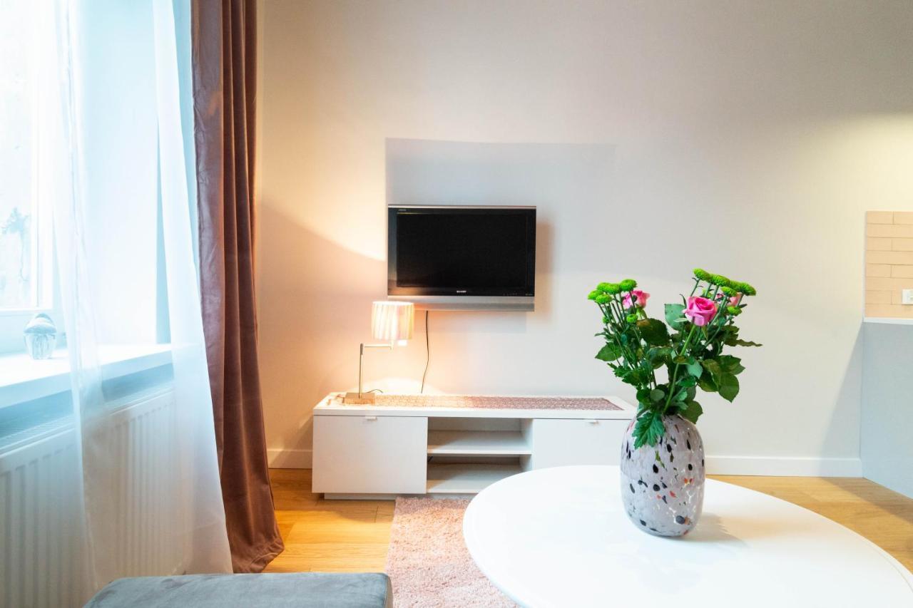 Glamorous And Brand New 2 Bedroom คราคูฟ ภายนอก รูปภาพ